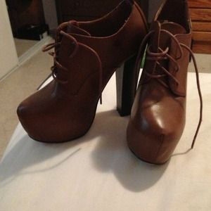 Brown chunky heel