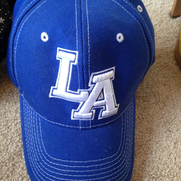 TRADED NWOT Blue LA hat