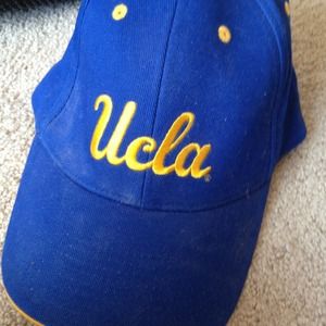 NWOT Blue UCLA hat. FINAL MARKDOWN