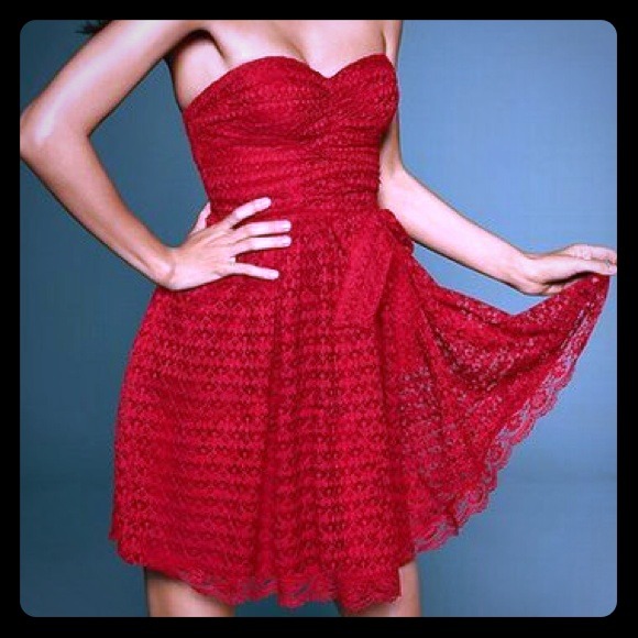 💥sold💢 Victoria Secret Lace Cocktail dress.