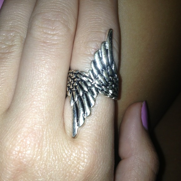 Silver wings ring