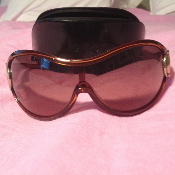 gucci wraparound sunglasses