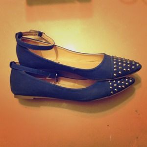Adorable Blue Pointy Flats!