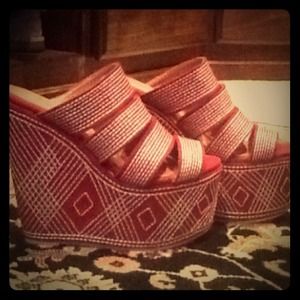 ON HOLD🎈HOST PICK Jeffrey Campbell Elizer Wedges