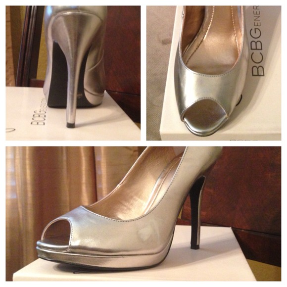 ❗Reduced❗BCBG Worn only a couple of times.