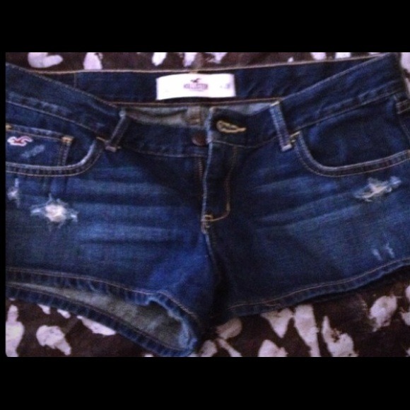 ✋Reserved sold ✋hollister shorts !!