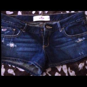 ✋Reserved sold ✋hollister shorts !!
