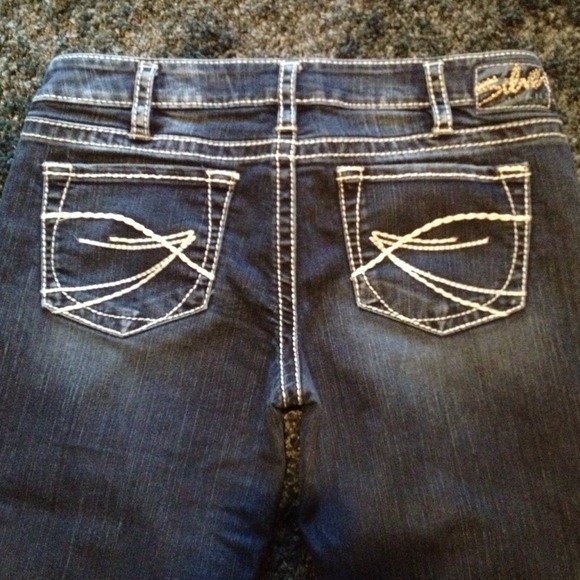 Sold in bundle Silver Jeans Aiko Bootcut 32x33