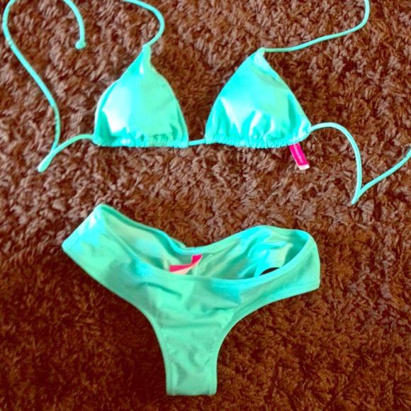 ❌SOLD❌ 🎉NWOT🎉 Victorias Secret Bikini