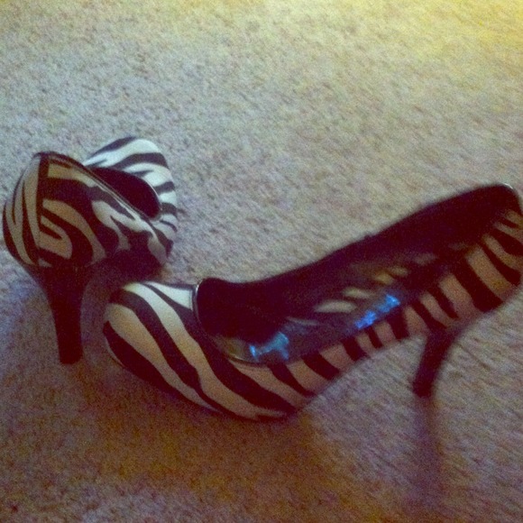 Zebra Heels