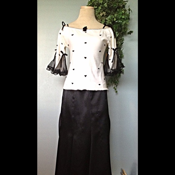 Boutique Top - Picture 1 of 3