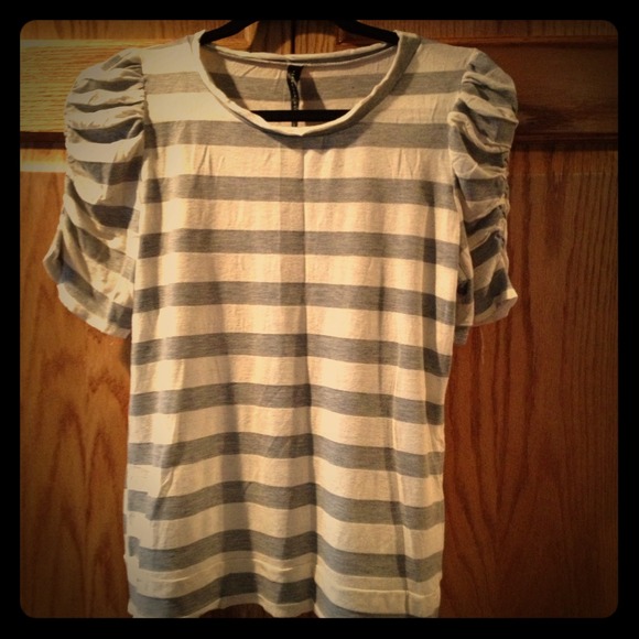 Sold in bundle - Grey and Cream Striped Top