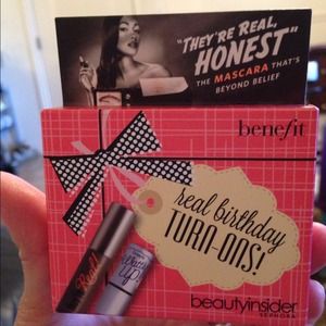 brand new benefit mascara and sheer highlighter!