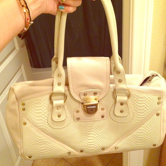 BcBG bag!! - Picture 1 of 1