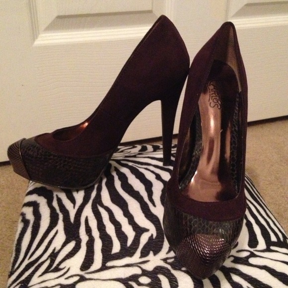 🚫HOLD🚫Carlos Santana heels
