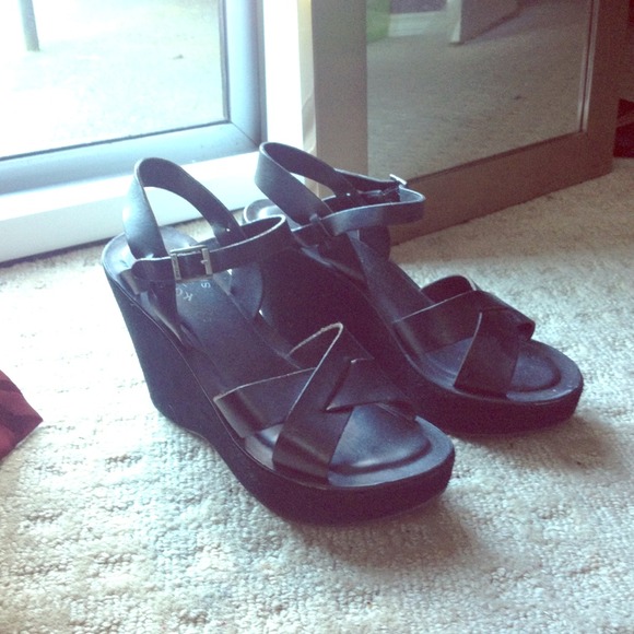 Kork-ease wedge sandals black size 7 excellent con