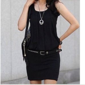 BUNDLE Little black dress and blouse
