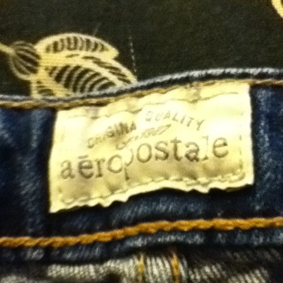 Shorts - Picture 3 of 3