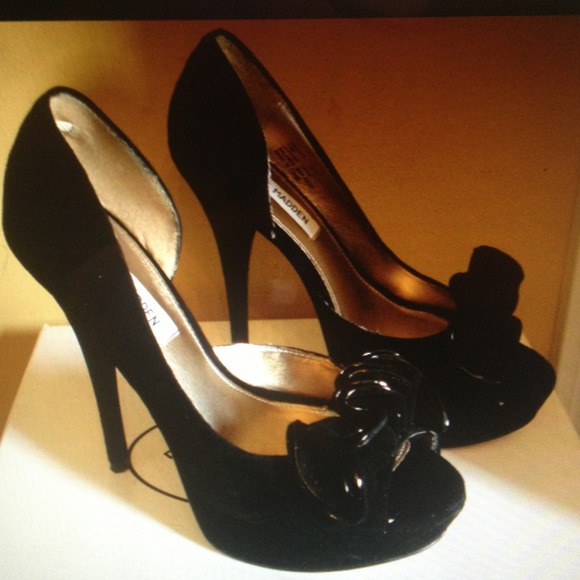 Steve Madden pumps