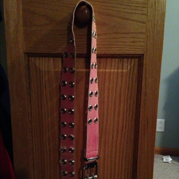 Belt - Picture 1 of 1