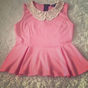 🎈 Pink Peplum Top