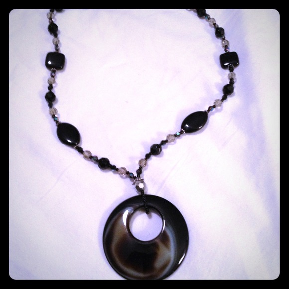 Hypnotic necklace