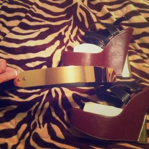 Jessica Simpson wedges & Gold medal plate belt