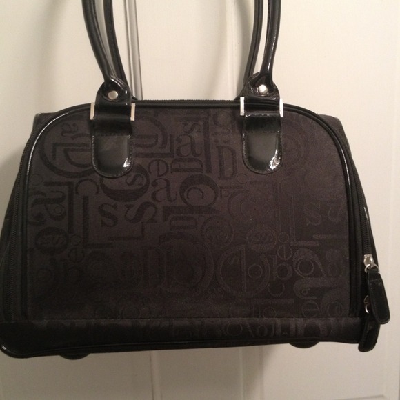 **SALE** 😃 Large Travel Makeup Bag 💜💼😄