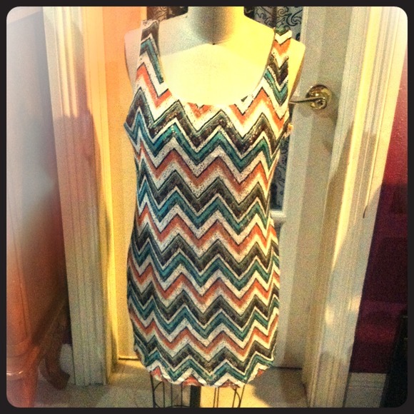 💜Retro zigzag Dress💜 - Picture 1 of 3