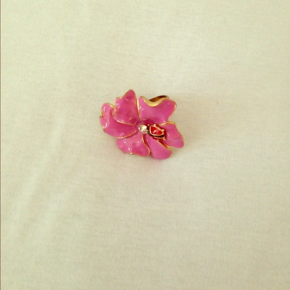 ***SOLD**** Flower with Ladybug Statement Ring - Picture 1 of 2
