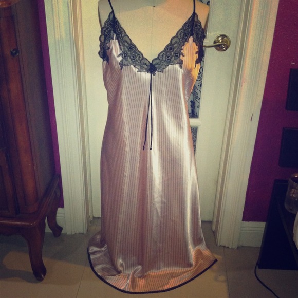 🌼Vintage Silk Dress!🌼