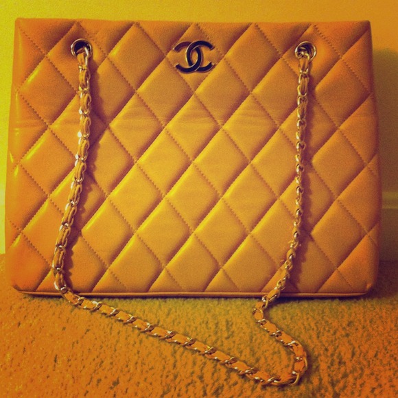 100% AUTHENTIC CHANEL