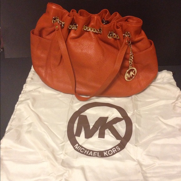 🔴SOLD🔴 Michael Kors jet Set - Picture 2 of 4