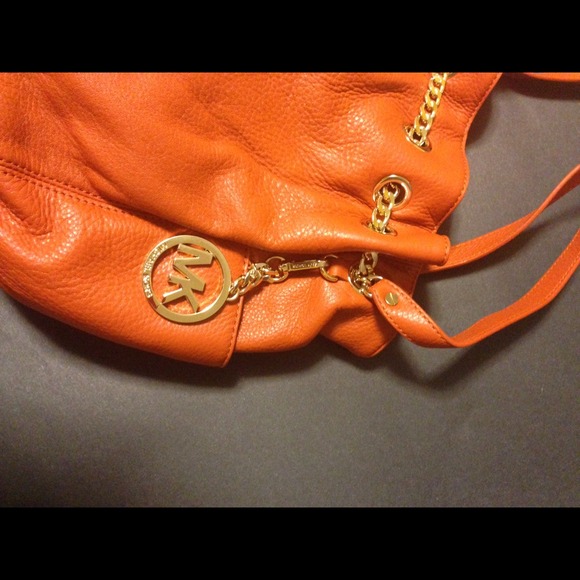 🔴SOLD🔴 Michael Kors jet Set - Picture 3 of 4