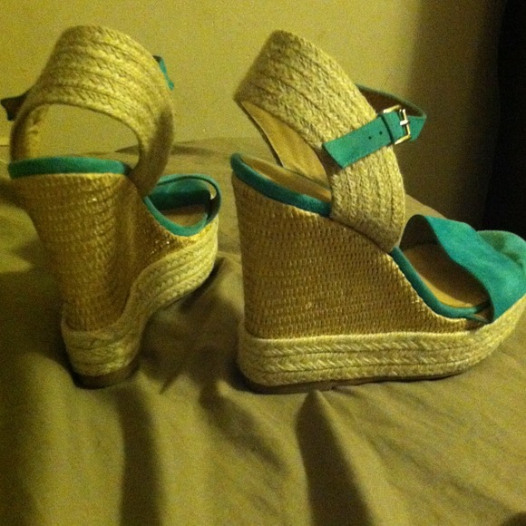 Teal Aldo wedges - Picture 2 of 4