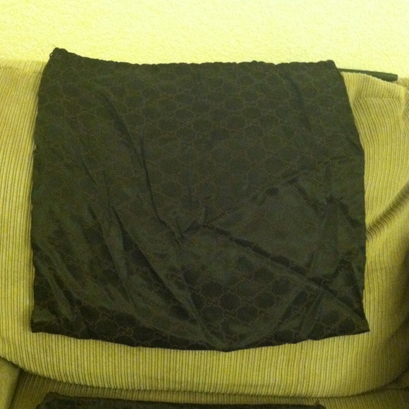 ...Gucci Dust bag...