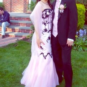 Beautiful pastel pink corset dress!!