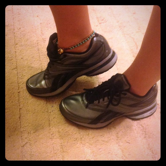 Reebok Easy Tones👟