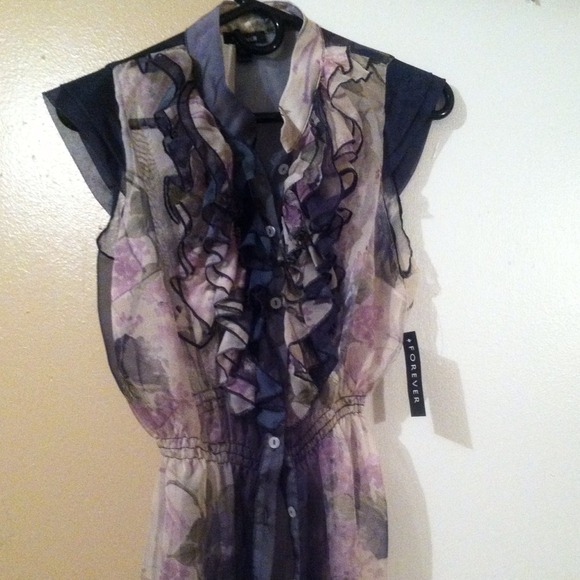 Shirt - Picture 2 of 2