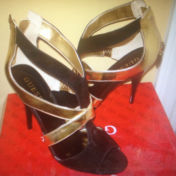 Brand new Guess sandals