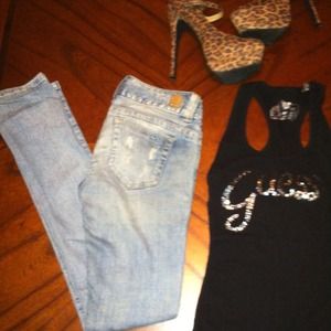 Guess skinny jeans with free black Guess tank  top