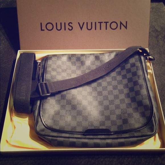 Louis Vuitton Handbags - SOLD!!! Louis Vuitton satchel w/dust bag and box