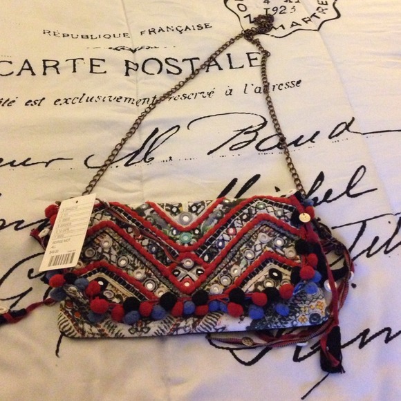 Urban Outfitters Handbags - 📌Price Dropped📌💕💚 Urban Outfitters  Handbag💕