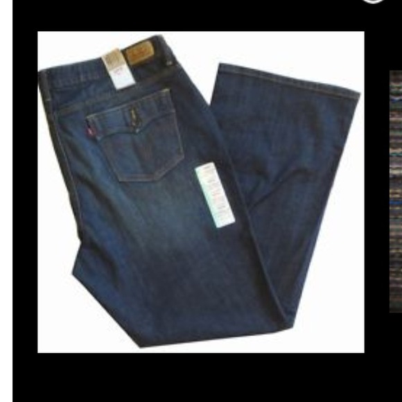 Levi's Fuller waist jeans & pink and black nikes