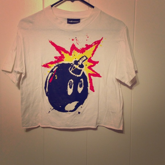 Cropped the hundreds shirt