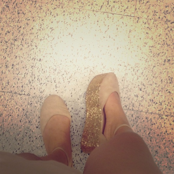 Gold glitter wedge