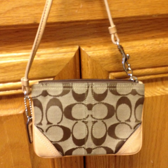 Authentic Coach Wristlet****reduced****