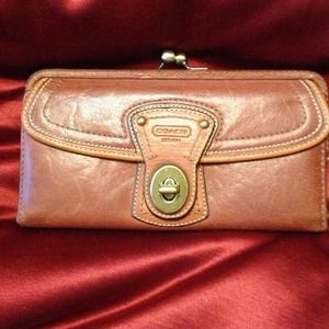 🌺RESERVED🌺COACH Wallet Authentic Leather