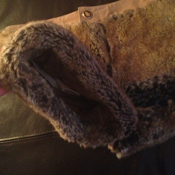 Shorts - Picture 3 of 4