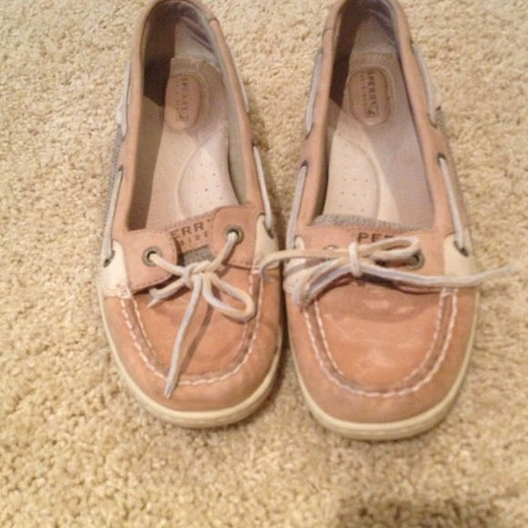 Sperry topsiders